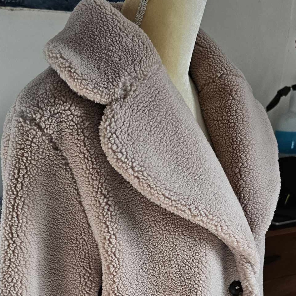 Kut From The Kloth Addyson Fleece coat in taupe - Picture 8 of 9